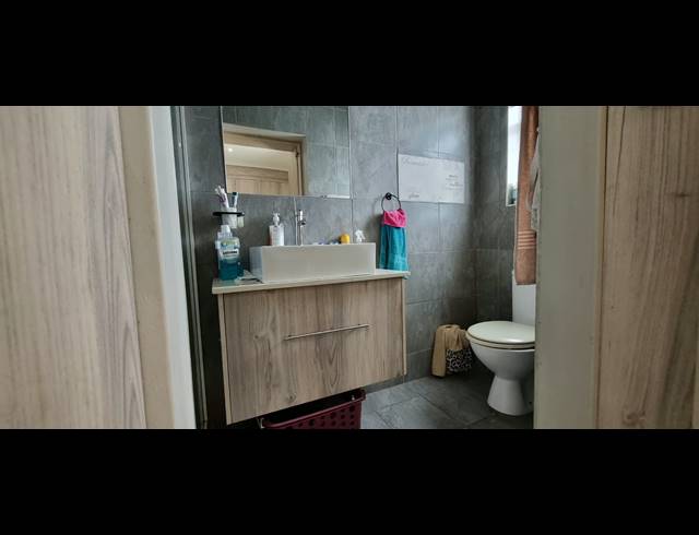 2 BEDROOM HOUSE FOR SALE IN HOOGLAND